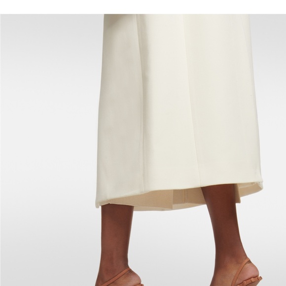 Stunning-Brand New in Box - Picture 7 of 8